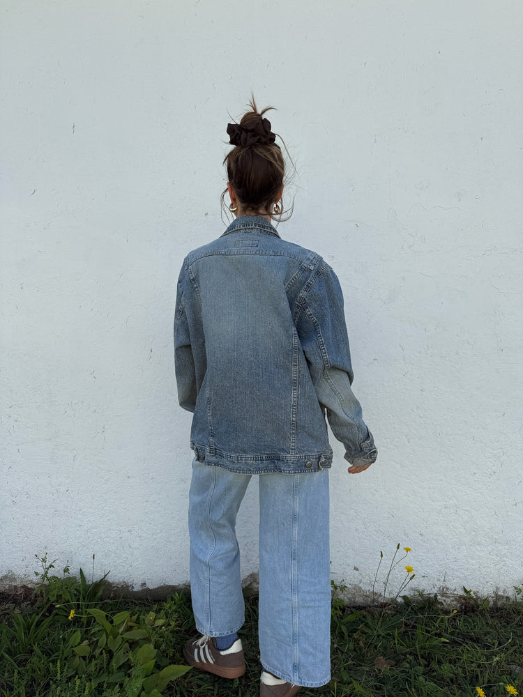 Vtg Lightwash Patchy Denim Jacket